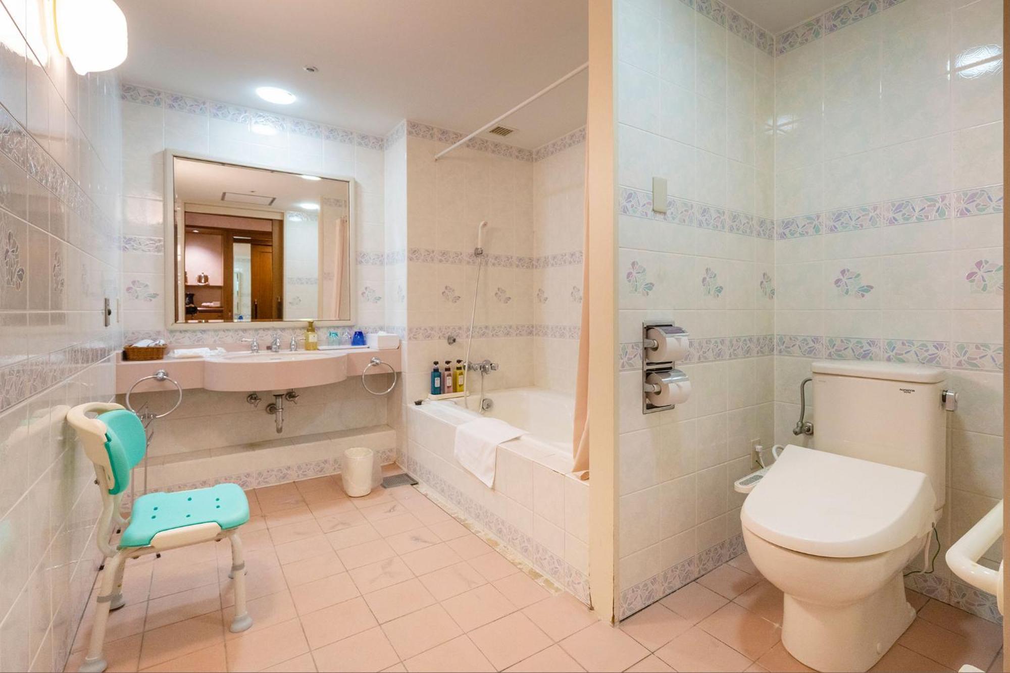 Ooedo Onsen Monogatari Premium Saikaibashi Hotel Sasebo Buitenkant foto